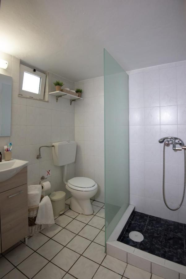 Salty Alley Seaside Apartment Retimno Zewnętrze zdjęcie