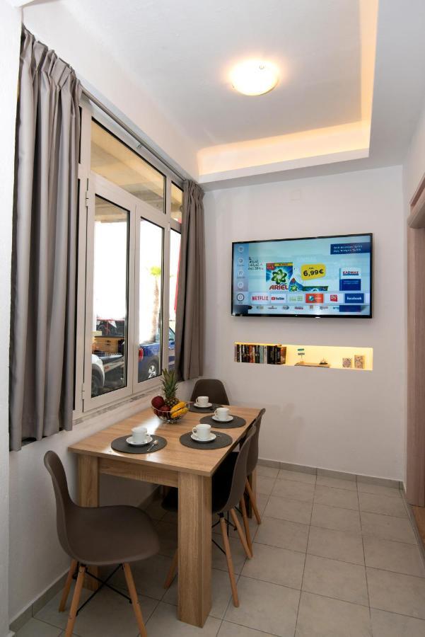 Salty Alley Seaside Apartment Retimno Zewnętrze zdjęcie