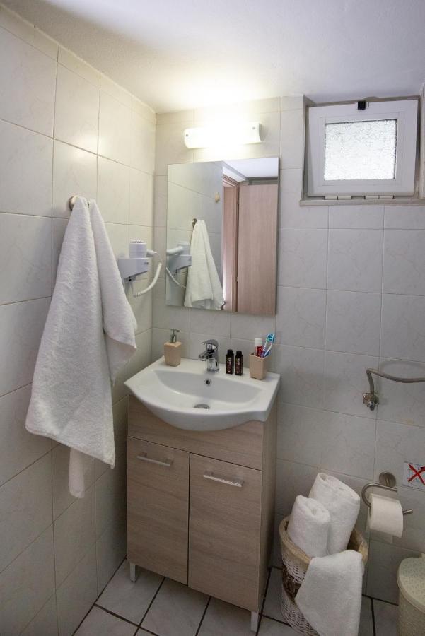 Salty Alley Seaside Apartment Retimno Zewnętrze zdjęcie